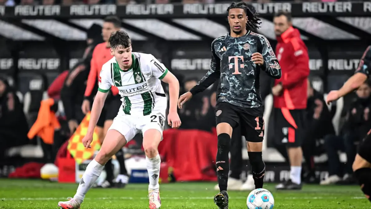 开云官方-门兴格拉德巴赫训练开放日；集结日临场应变引欢呼；葡超在即；球队文化再被提及的简单介绍