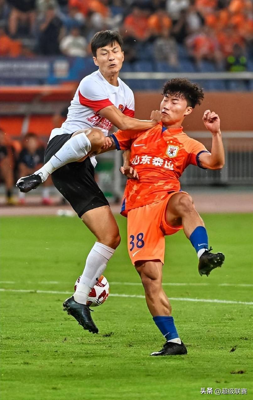 开云官方-今晨山东泰山调整名单以备足总杯，扳平良机环节打磨，压力陡增，细节决定成败的简单介绍