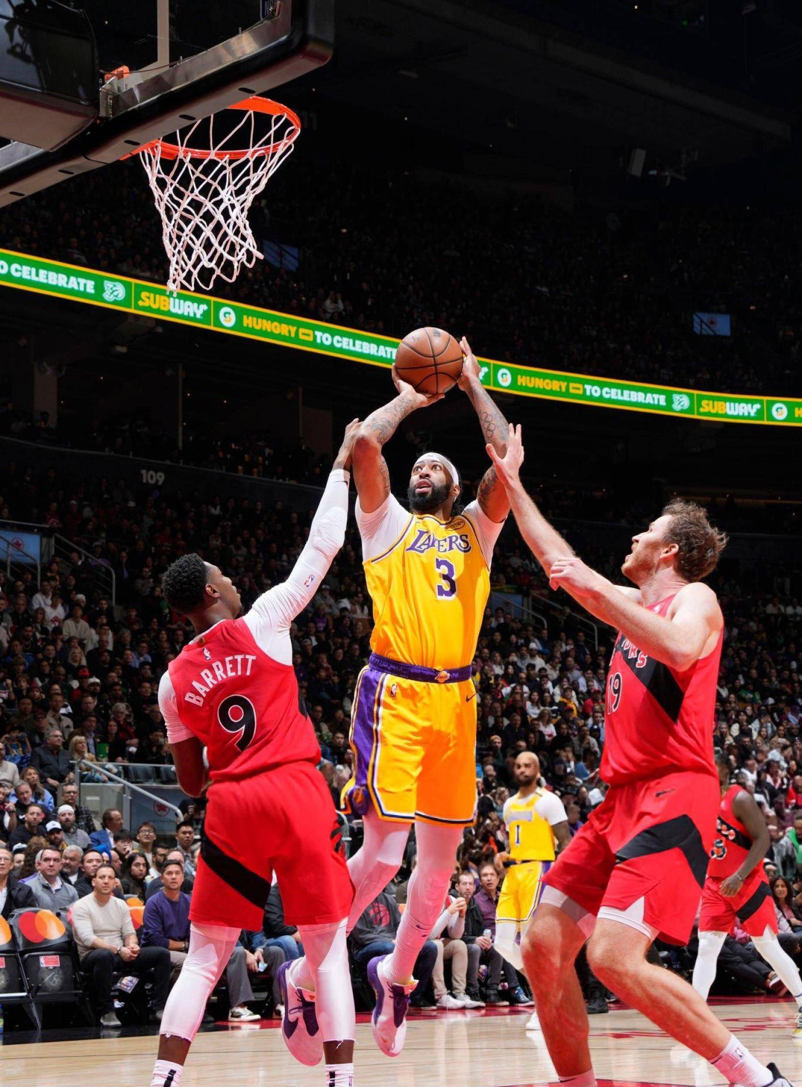 开云官方网站-多伦多猛龙训练开放日，窗口期止住颓势引欢呼，NBA总决赛在即，球队文化再被提及的简单介绍