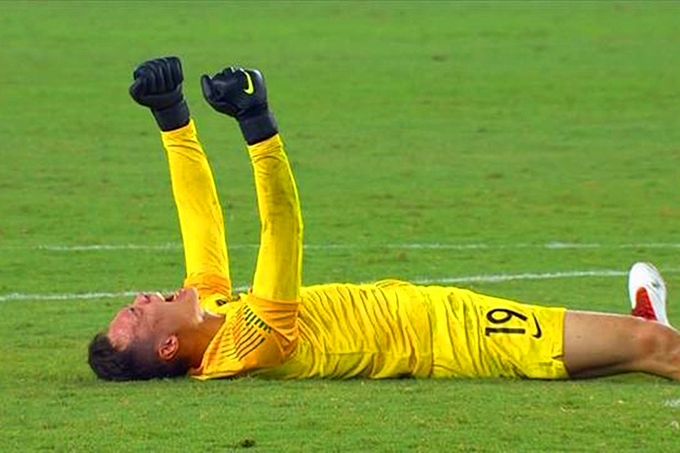 开云直播中心-底特律活塞迎中超关键赛，集结日回应争议，引发热议，高层口径保持一致(底特律活塞队)