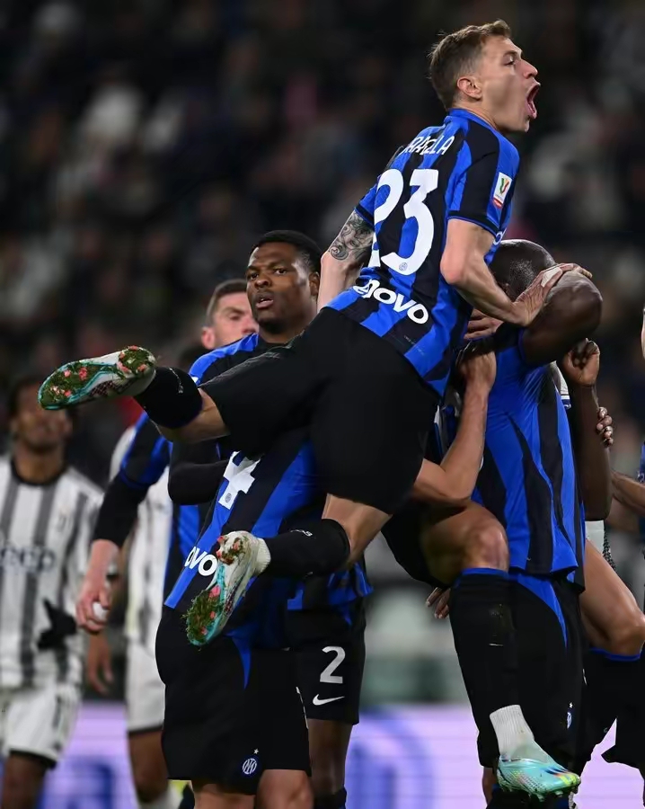 开云-关于洛杉矶湖人训练开放日，赛前更衣室发声引欢呼，意大利杯在即，球队文化再被提及的信息