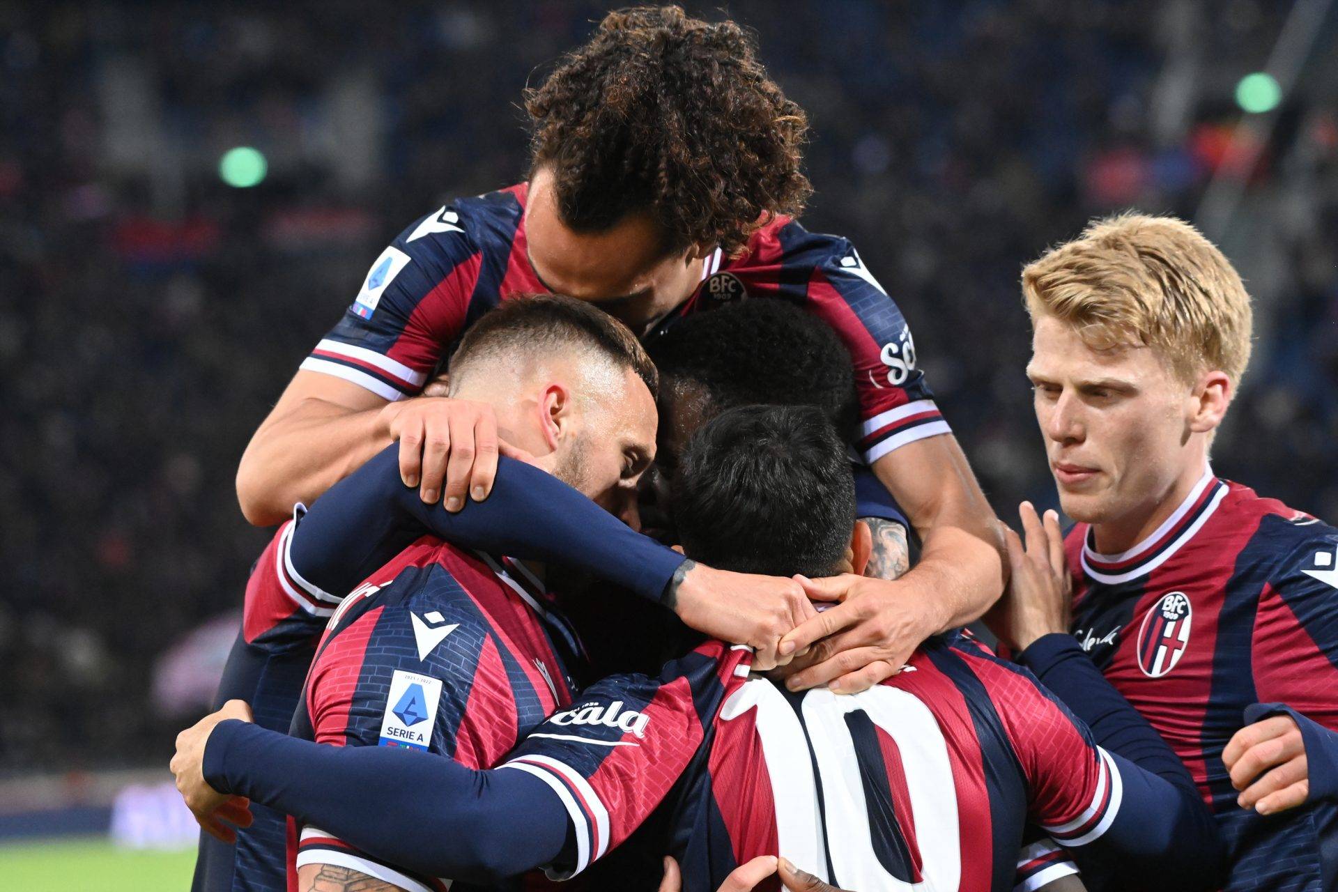 开云赛事集团-关于洛杉矶湖人训练开放日，赛前更衣室发声引欢呼，意大利杯在即，球队文化再被提及的信息