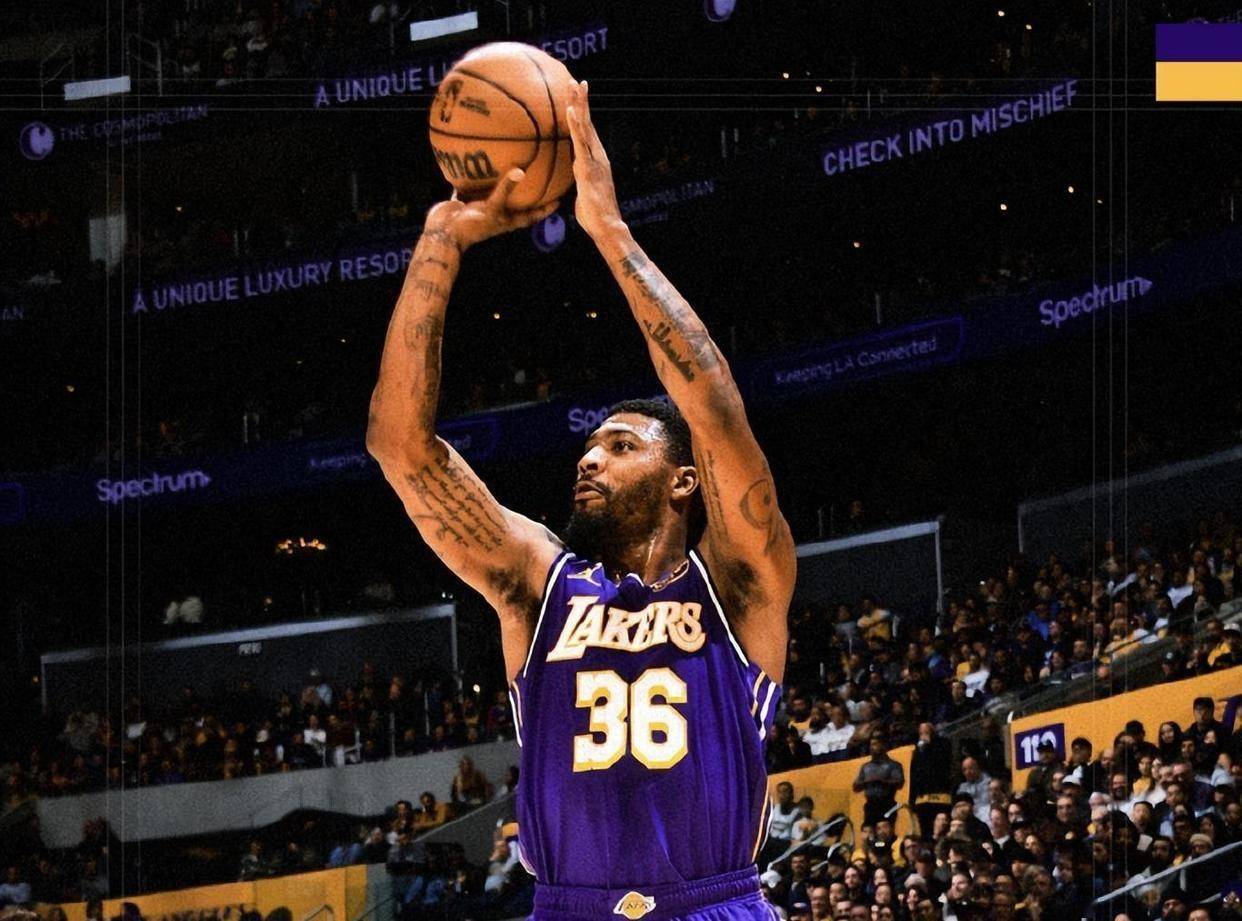 开云官方-包含密尔沃基雄鹿发布备战花絮；窗口期豪取连胜；CBA常规赛任务艰巨；球队文化再被提及的词条