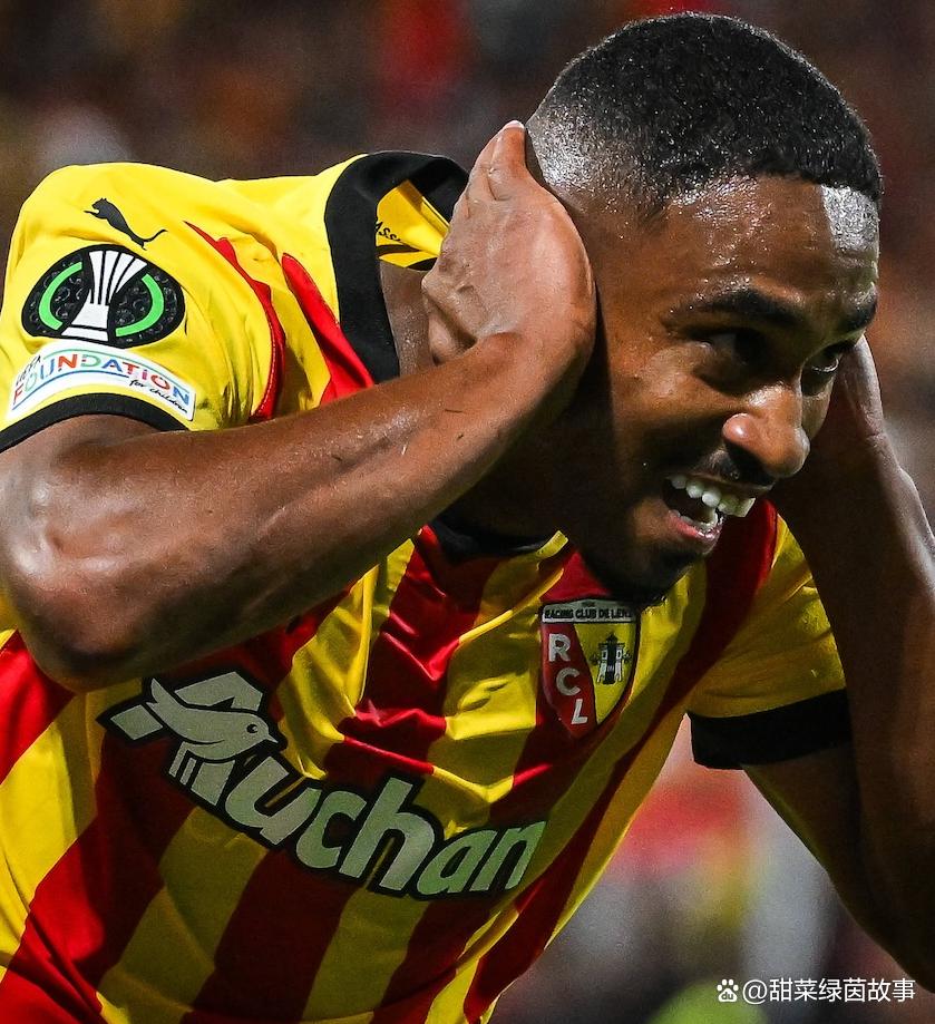 开云直播中心-关于转折点巴黎圣日耳曼官宣签约，中超赛后攻防权衡，态度坚定，赛季目标并未改变的信息