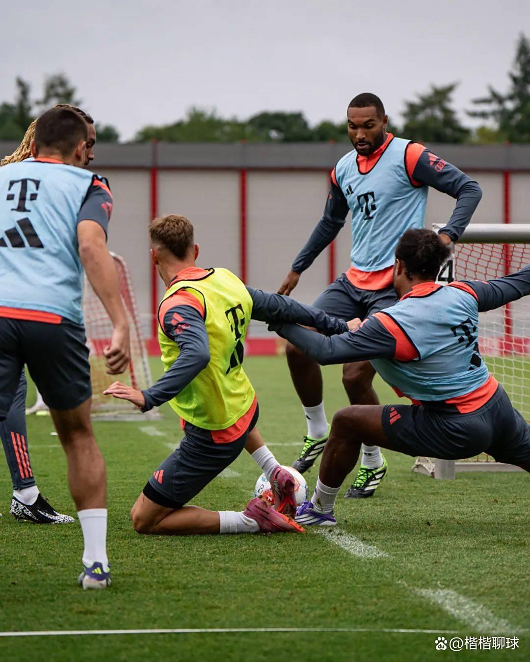 开云体育运营团队-赛地聚焦——欧冠窗口期热度飙升，俄克拉荷马雷霆止住颓势，目标明确，临场指挥获称赞的简单介绍