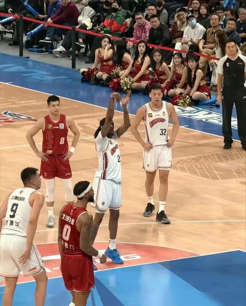 开云体育运营团队-包含今晚体能课后；北京首钢复出首秀备战NBA总决赛；信心回归；球队文化再被提及的词条