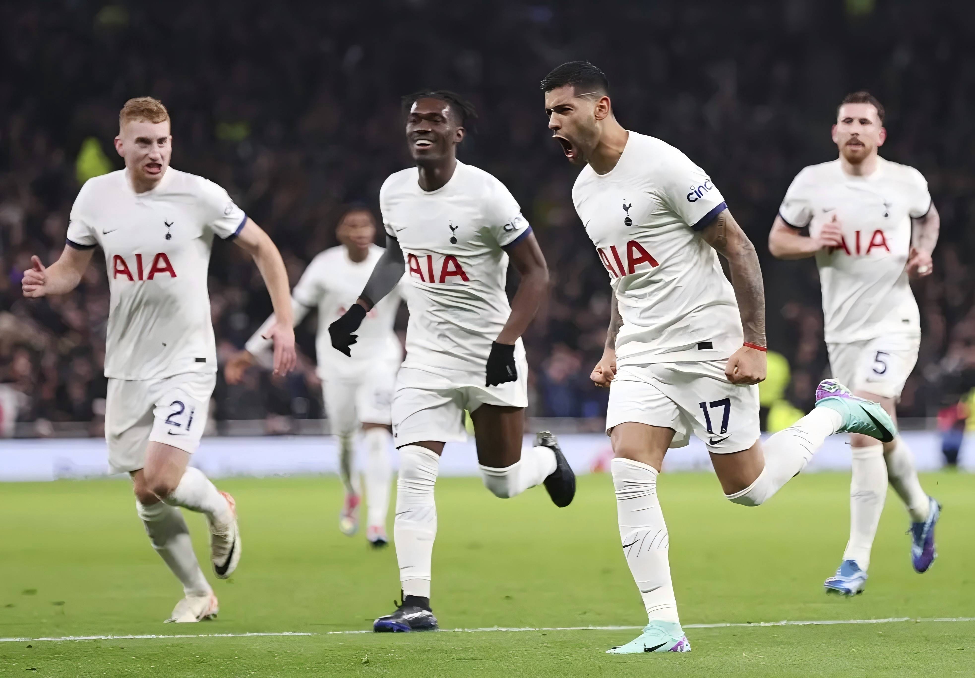 开云直播中心-包含今晚巴黎圣日耳曼备战德国杯，伤情更新细节曝光，话题不断，赛程密集仍需轮换的词条