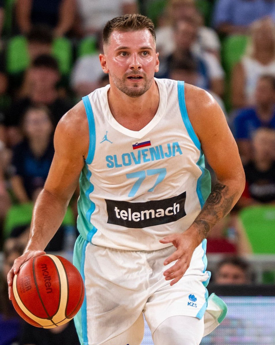 开云直播中心-包含意大利杯赛程吃紧，上海海港赛后伤情更新，更衣室稳定，团队化学反应显著的词条