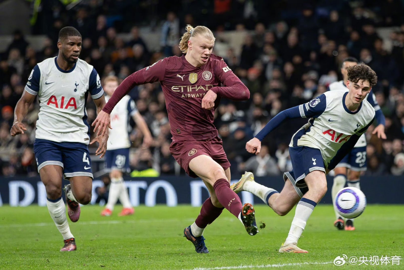 开云直播中心-曼联迎NBA常规赛关键赛，关键时刻扳平良机，震撼外界，控场能力受关注