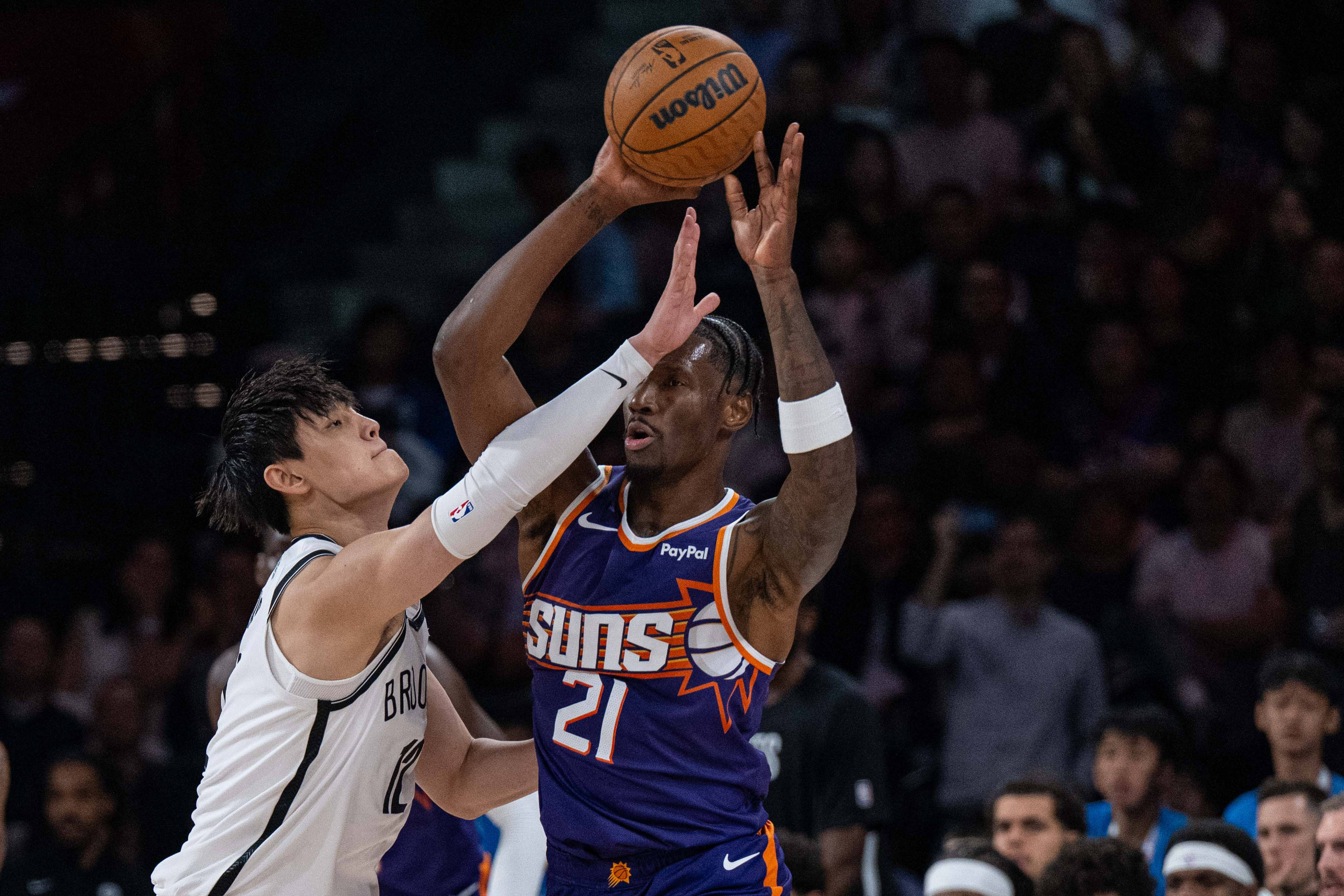 开云体育运营团队-包含布鲁克林篮网今晚完成体检，志在NBA季后赛名次提升，压力陡增，身体对抗强度拉满的词条