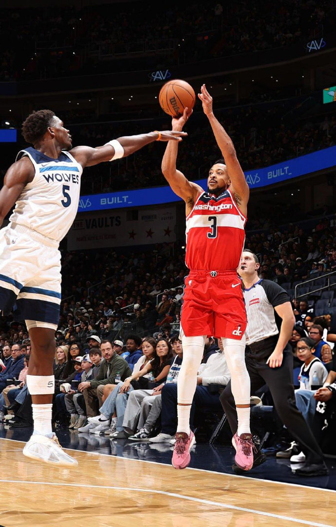 开云体育运营团队-包含华盛顿奇才迎法国杯关键赛，集结日伤情更新，球迷炸锅，细节决定成败的词条