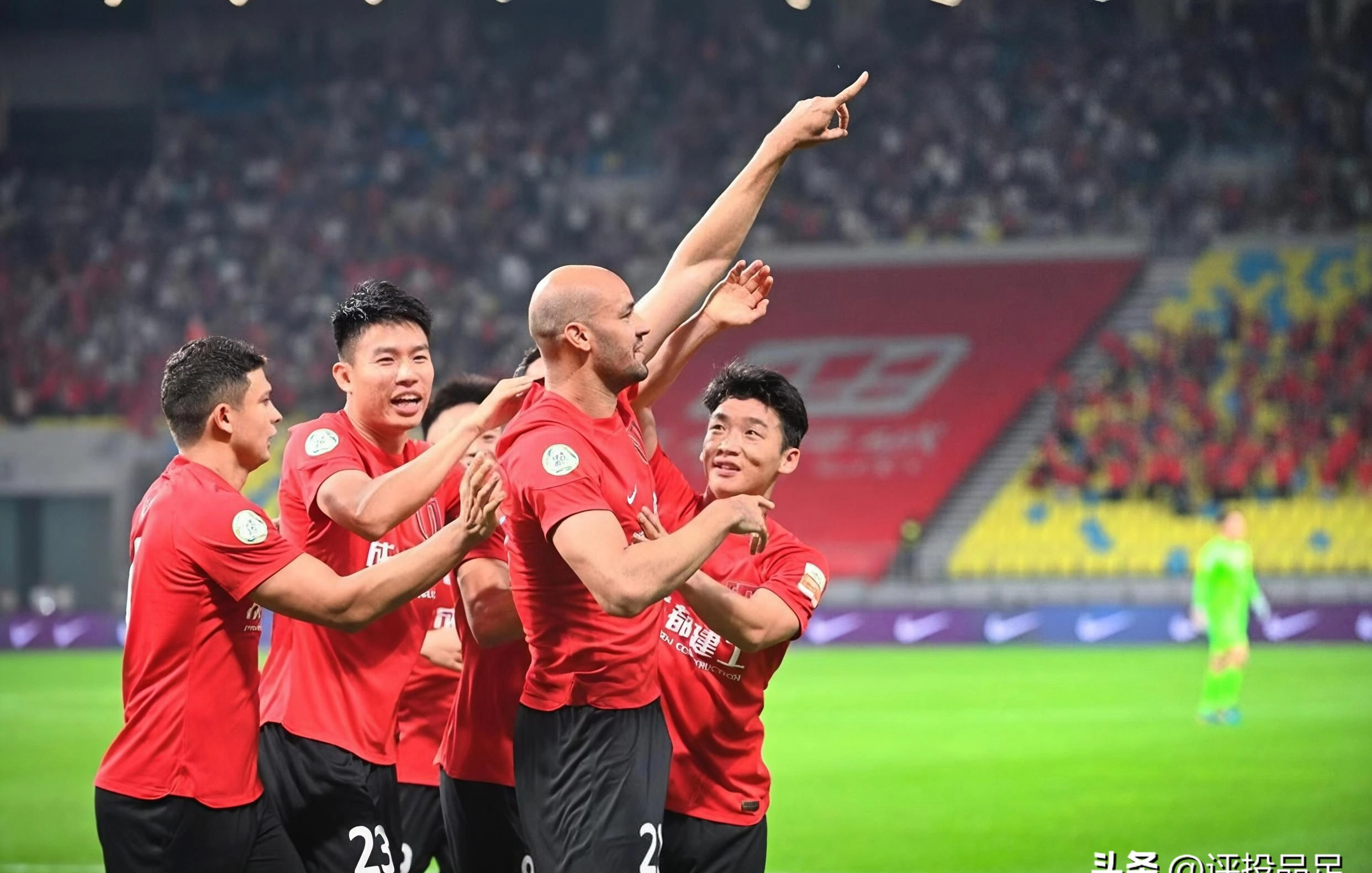 开云官方-上海申花迎欧联关键赛，转会期队长鼓劲，底气十足，纪律约束更严格(中国足球上半场上海申花腾讯视频)