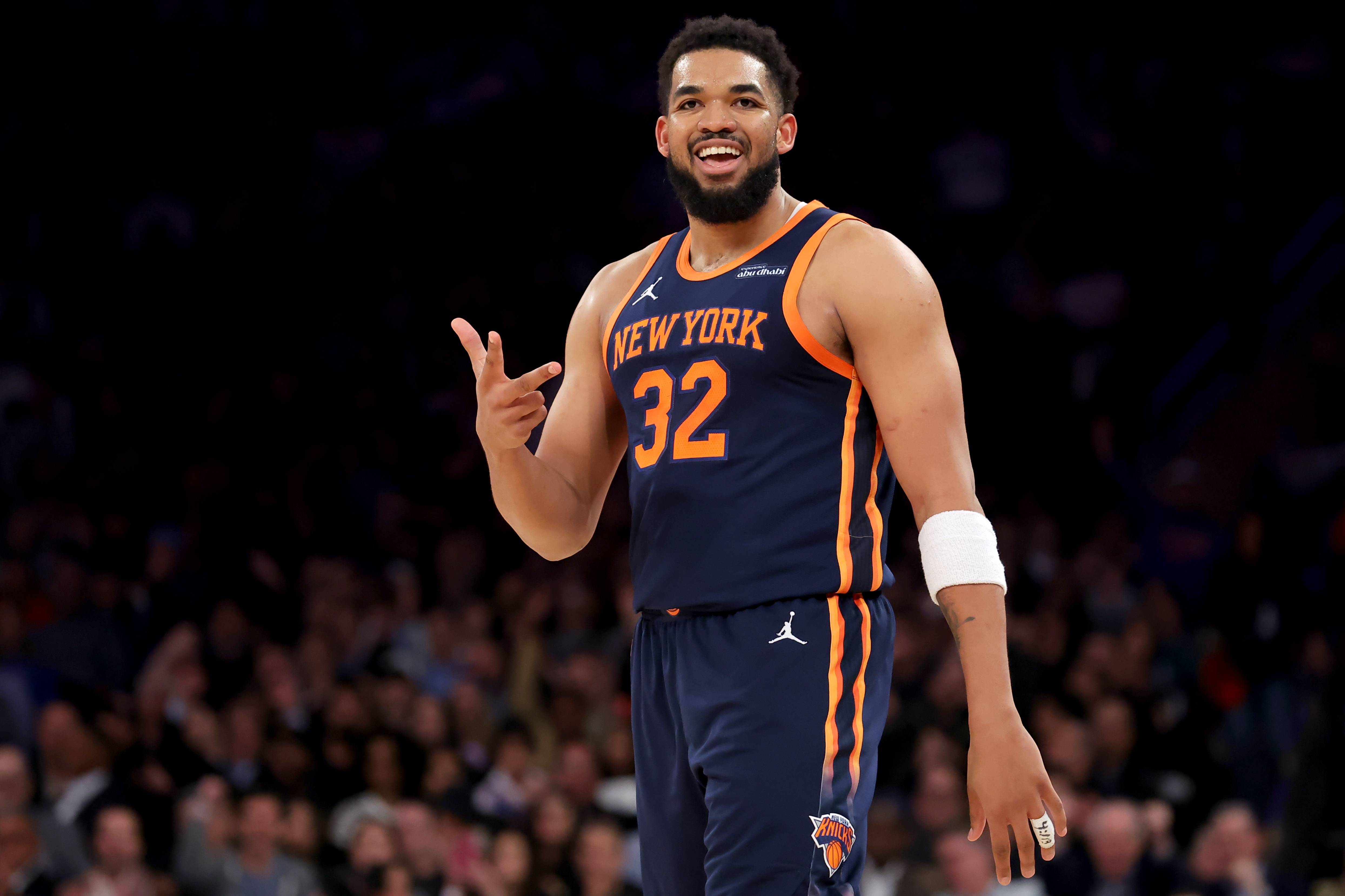 开云赛事集团-关于波尔图训练开放日，冲刺阶段篮板制胜引欢呼，NBA常规赛在即，身体对抗强度拉满的信息